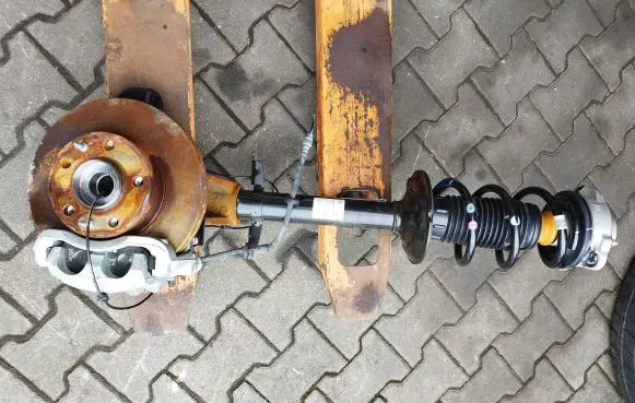 Opel Movano C Front brake caliper