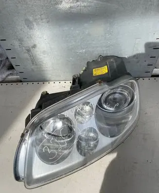 Volkswagen Touran I Headlight/headlamp 1T0941031F 0301205271