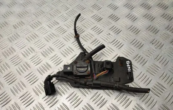 BMW 1 E81 E87 Exhaust gas pressure sensor 7789219 7793417