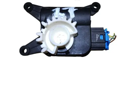 Volkswagen Golf V Air flap motor/actuator 0132801337 1K0907511D 983381F