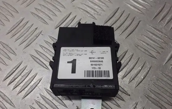 Toyota Auris 150 Door control unit/module 89741-02100