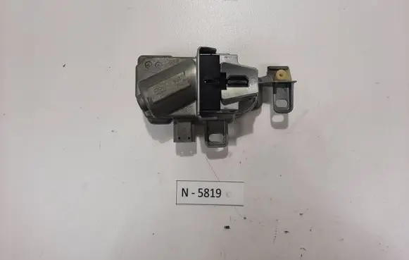Steering wheel lock