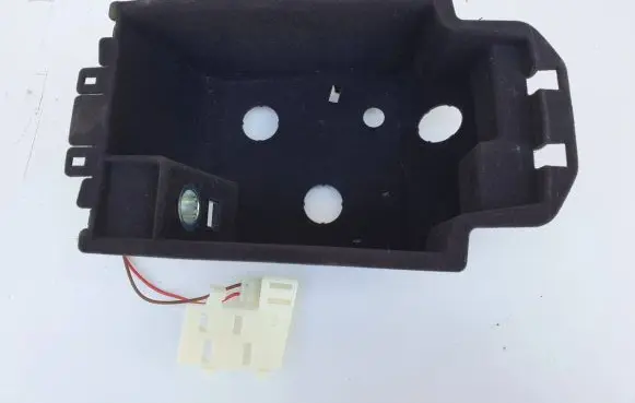 BMW M5 F90 Glove box central console 9330670 58450713 105879398C