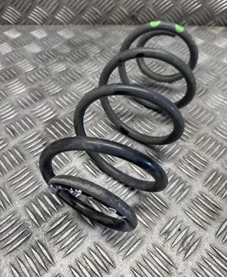 Mercedes-Benz A W176 Rear coil spring 
