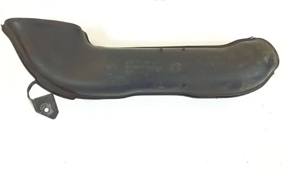 Audi V8 Air intake hose/pipe 077133853C