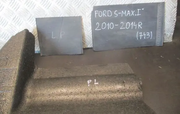 Ford S-MAX Voltmeter 