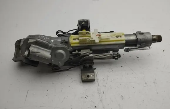 Steering wheel axle set