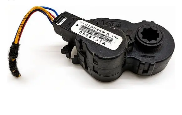 Renault Clio IV Air flap motor/actuator T1013034W