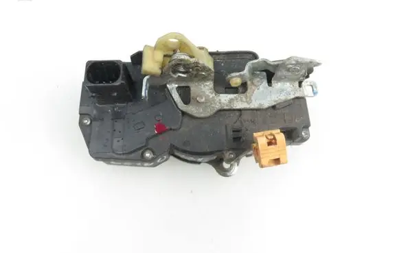 Chevrolet Equinox Front door lock R16643680