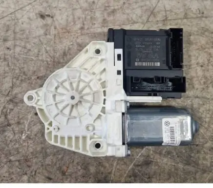 Volkswagen PASSAT B6 Front door window regulator motor 1K0959793N