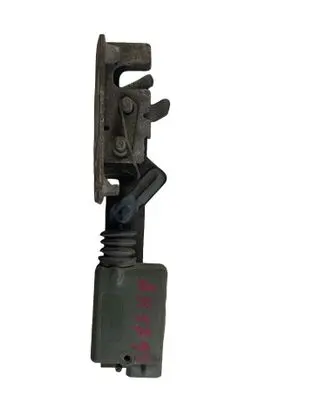 Volkswagen Transporter - Caravelle T4 Coupe door lock (next to the handle) 