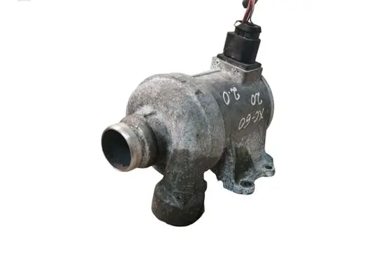 Volvo XC60 Water pump 702702280 19T108 00209