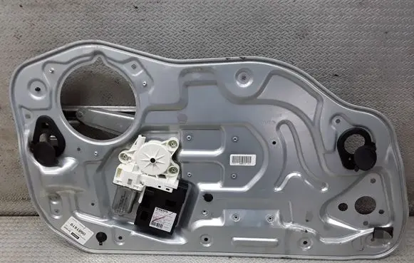 Volvo S40 Front door window regulator with motor