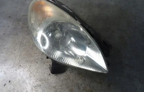 Citroen Xsara Picasso Headlight/headlamp LAMPA PRAWA PRAWY PRZOD CITROEN XSARA PICASSO