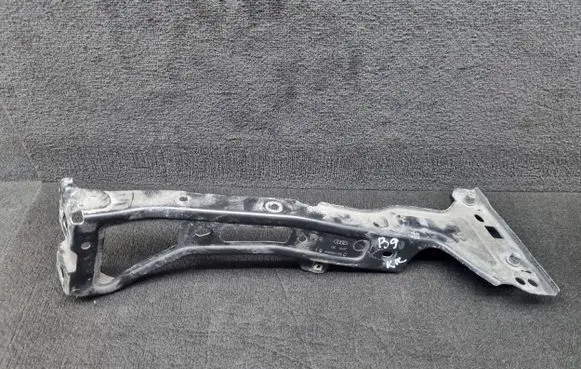 Audi A4 S4 B9 Fender mounting bracket 8W0821135C