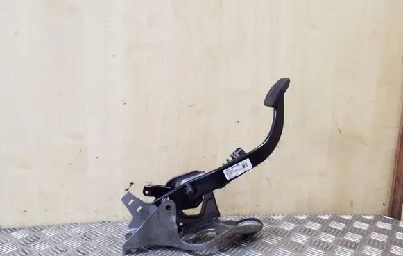 Clutch pedal