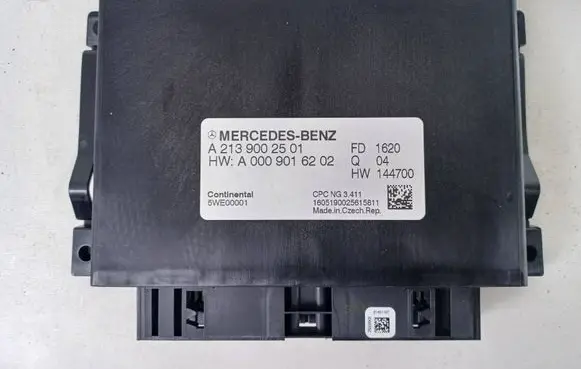 Mercedes-Benz E W213 Gearbox control unit/module A2139002501