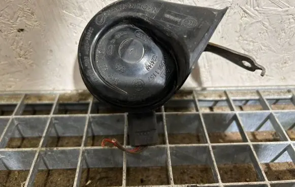 BMW 5 F10 F11 Horn signal