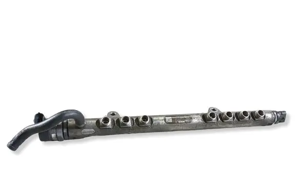 Volvo V60 Fuel main line pipe 31216313 0445215025 0281002990