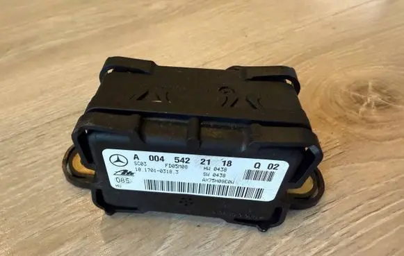 Mercedes-Benz S W221 ESP acceleration yaw rate sensor A0045422118 10170103183 0045422118