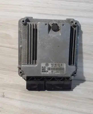 Volkswagen Touran I Engine control unit/module 03G906016BQ 1039S06275 0281011906