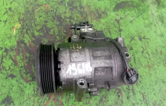 Seat Ibiza III (6L) Air conditioning (A/C) compressor (pump) 8Q0820808E
