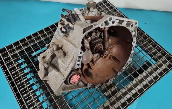 Toyota Aygo AB40 Manual 5 speed gearbox 20TT55 IMPRK1544739