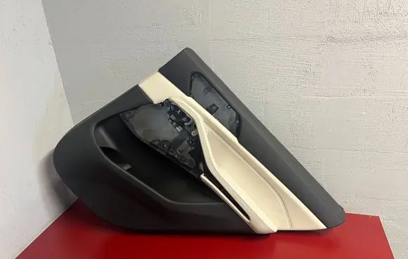 BMW X5 G05 Rear door card panel trim