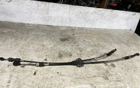 Ford Focus Gear shift cable linkage 415r7e395ge