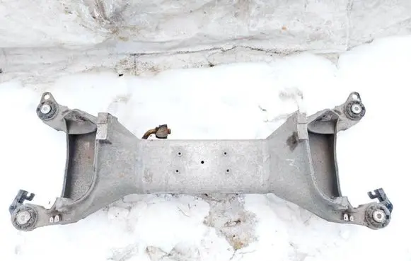 Peugeot 508 Rear subframe 