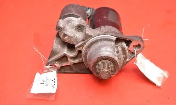 Volkswagen Polo IV 9N3 Starter motor 02T911023R