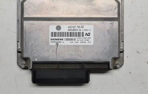 Volkswagen Touareg I Transfer box differential control unit 0AD927755AR
