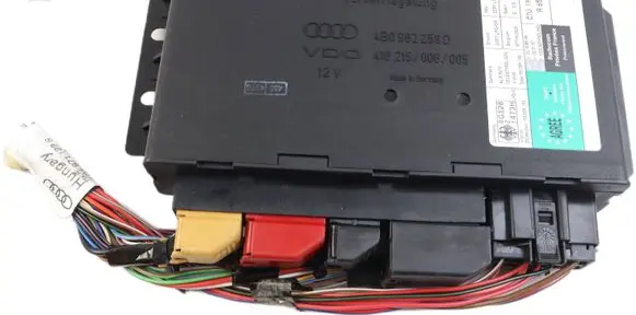 Audi A6 S6 C5 4B Comfort/convenience module 4B0962258D 410215006005