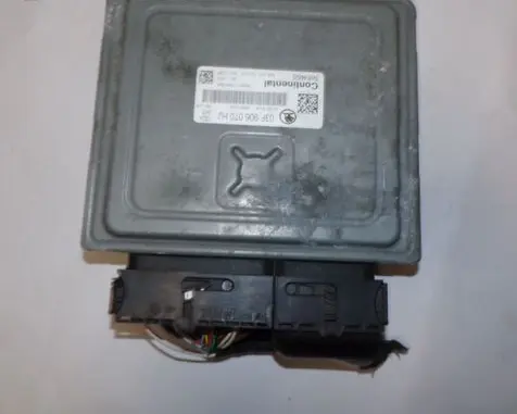 Skoda Roomster (5J) Engine control unit/module 03F907309AK 5WP44825 03F906070HJ