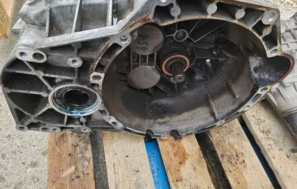 KIA Sorento Manual 6 speed gearbox 
