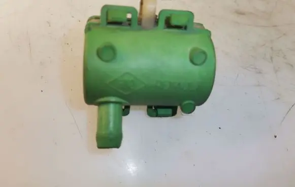 Renault Master III Other engine bay part 8200925307