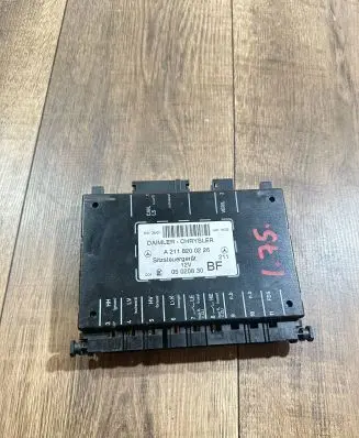 Mercedes-Benz E W211 Door control unit/module A2118200226 05020830