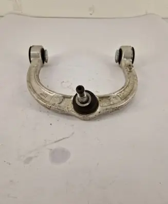 Mercedes-Benz R W251 Front lower control arm/wishbone 