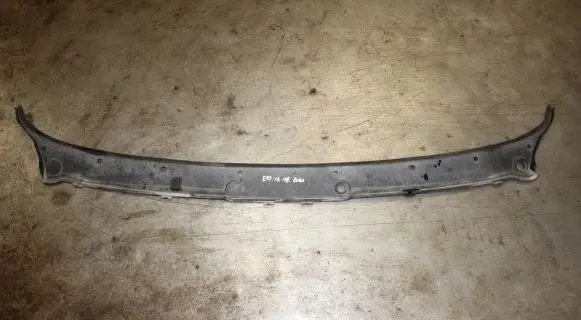 BMW X5 E70 Wiper trim 15671610
