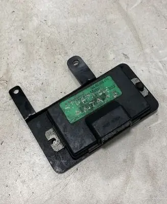 Hyundai Santa Fe Air suspension control unit module (rear) 4450000076 954473997 TMF1130D2