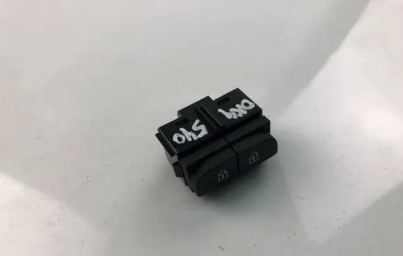 Volvo XC40 Other switches/knobs/shifts 31456156