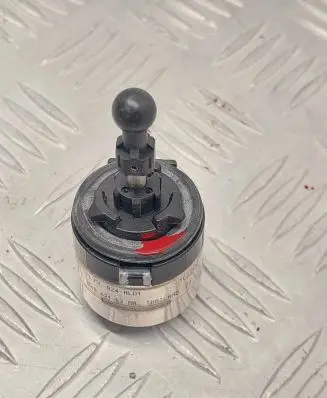 Headlight level adjustment motor