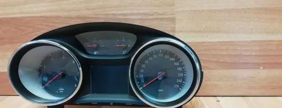 Opel Insignia B Speedometer (instrument cluster) 39226386 YR00253580
