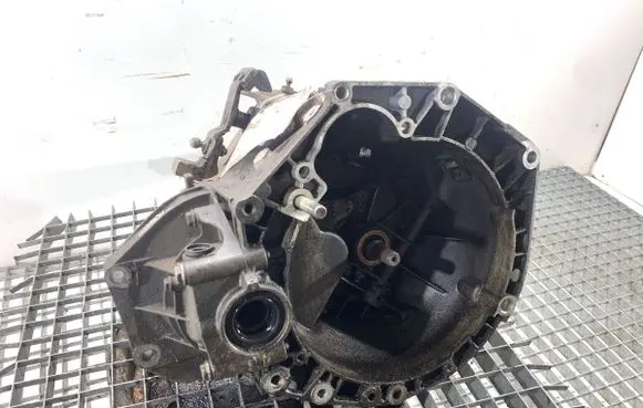 Fiat Grande Punto Manual 5 speed gearbox 55196336