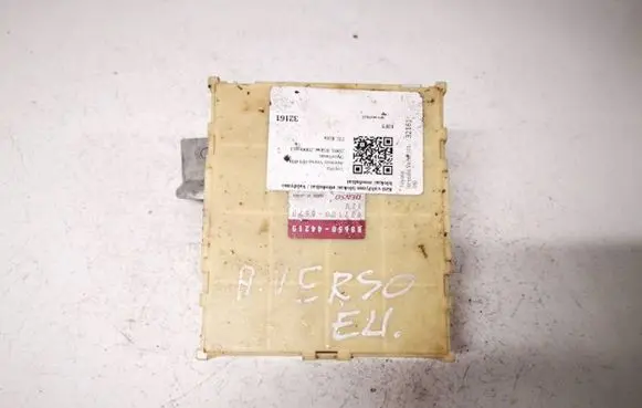 Toyota Avensis Verso Other control units/modules 8865044210 88650-44210