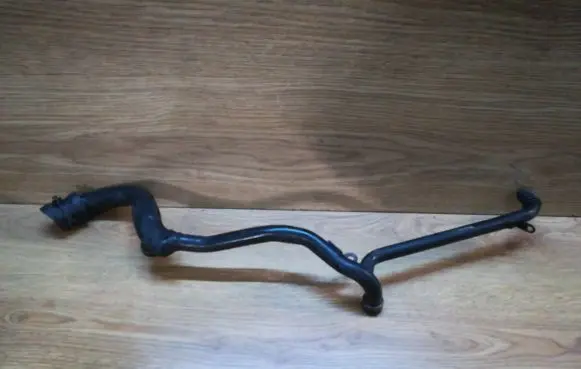 Audi A8 S8 D2 4D Engine coolant pipe/hose 059121071K