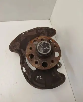 Mercedes-Benz CLC CL203 Front wheel hub spindle knuckle