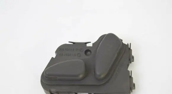Mercedes-Benz C W203 Seat control switch A2108213851