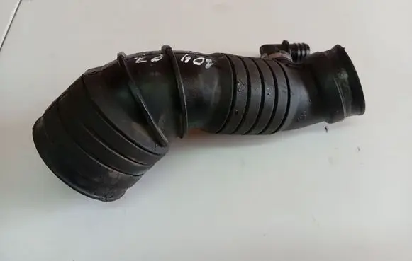 Audi A6 S6 C5 4B Air intake hose/pipe 4B0129627A