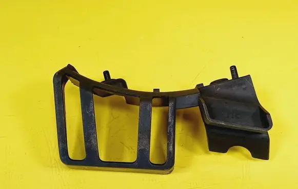 KIA Rio Front bumper mounting bracket 86584-1G000